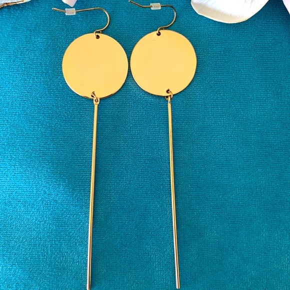 Adorable 🥰 Earrings! - Picture 3 of 3